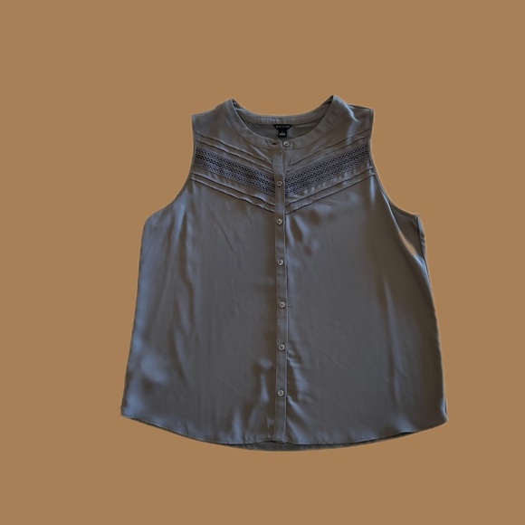 Ann Taylor Sleeveless Mixed Media Top - Picture 1 of 4